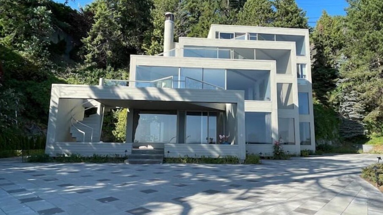Photo of Outdoor in West Vancouver