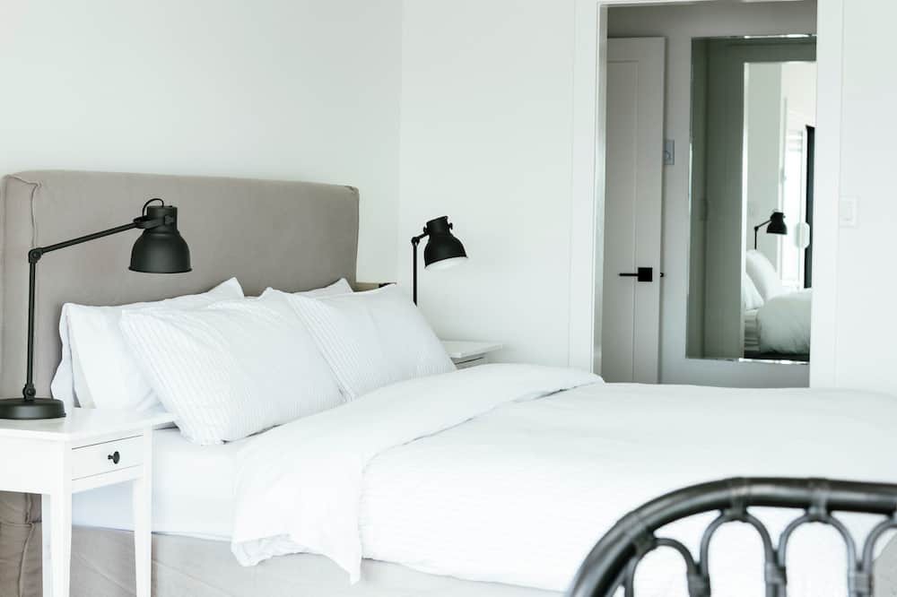 Photo of Bedroom in Otter Point