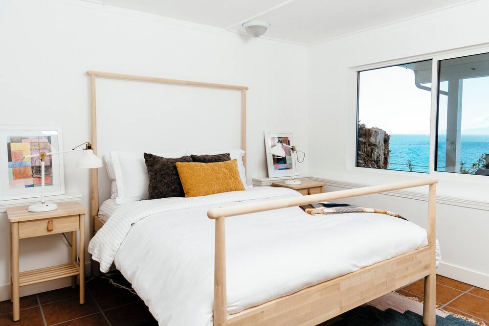 Photo of Bedroom in Otter Point