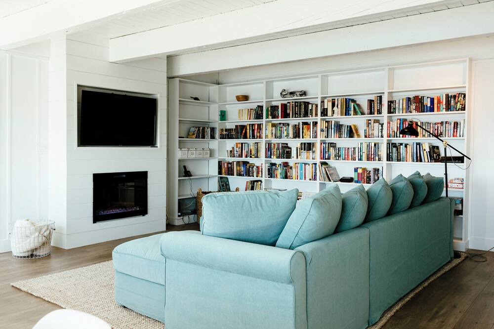 Photo of Livingroom in Otter Point