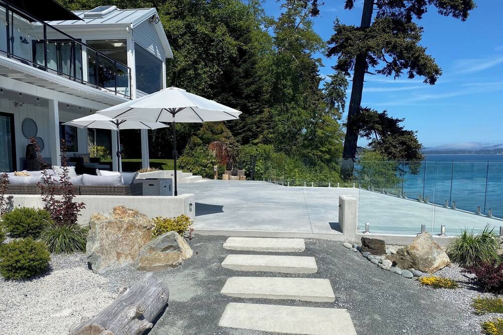 Photo of Outdoor in Otter Point