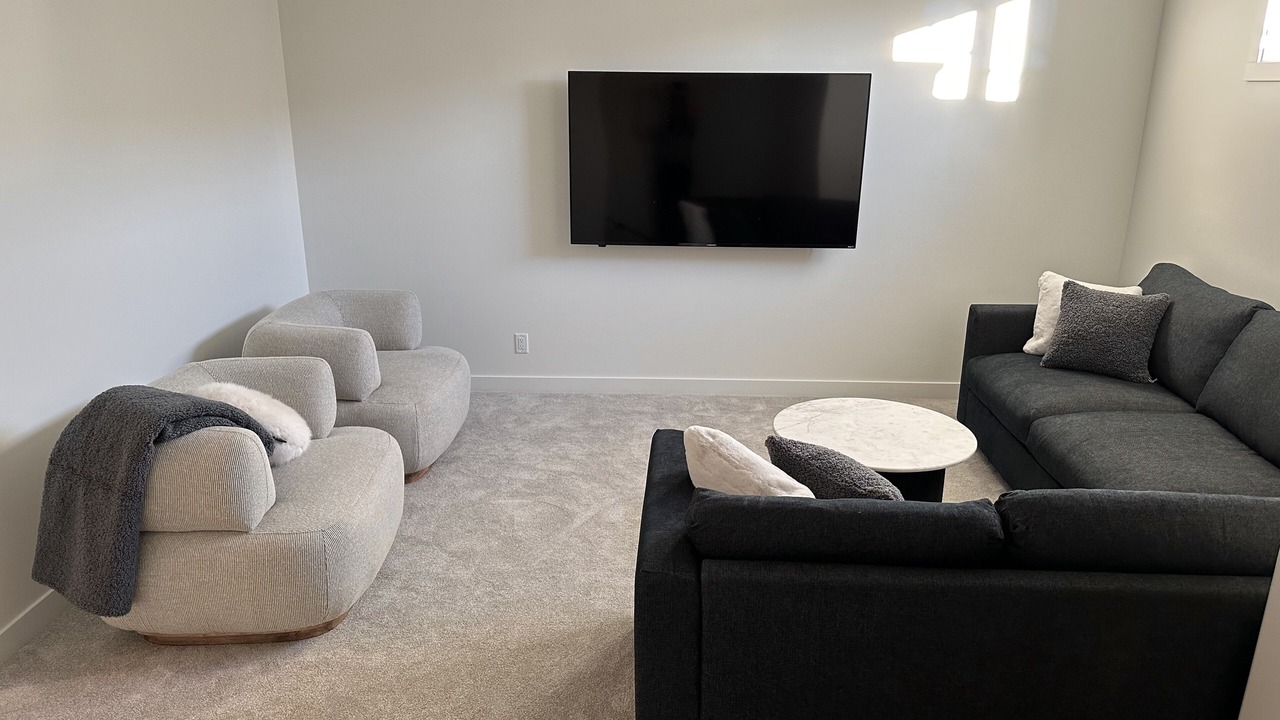 Photo of Livingroom in Red Deer