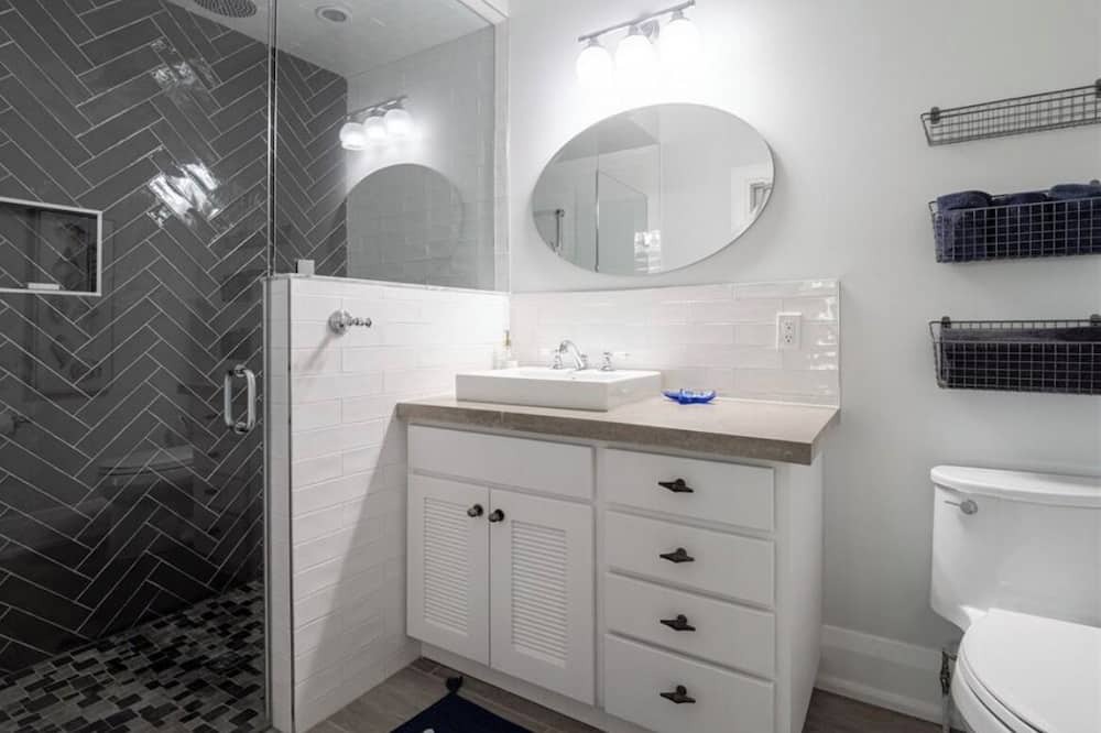 Photo of Bathroom in Wainfleet