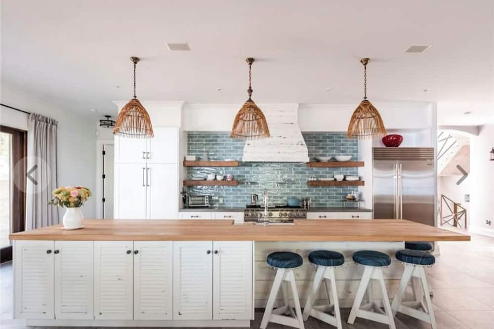 Photo of Kitchen in Wainfleet