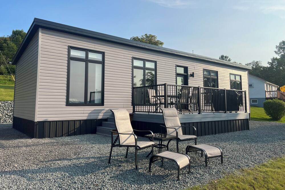 Photo of Outdoor in West Bay