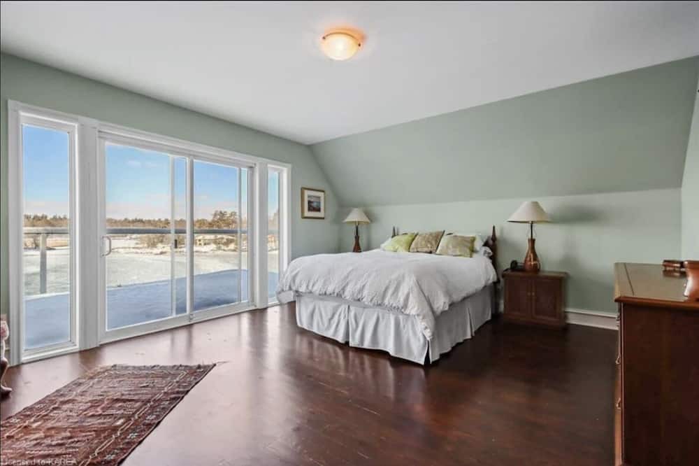 Photo of Bedroom in Kingston