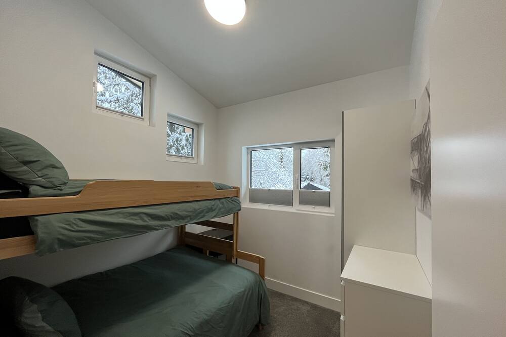 Photo of Bedroom in Whistler Cay Estates