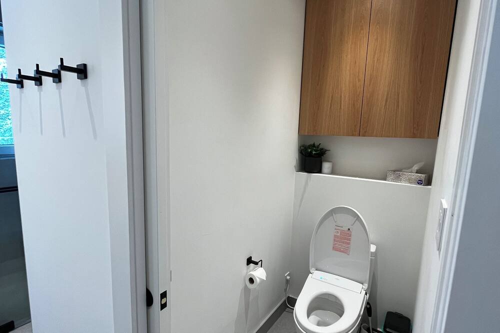 Photo of Bathroom in Whistler Cay Estates