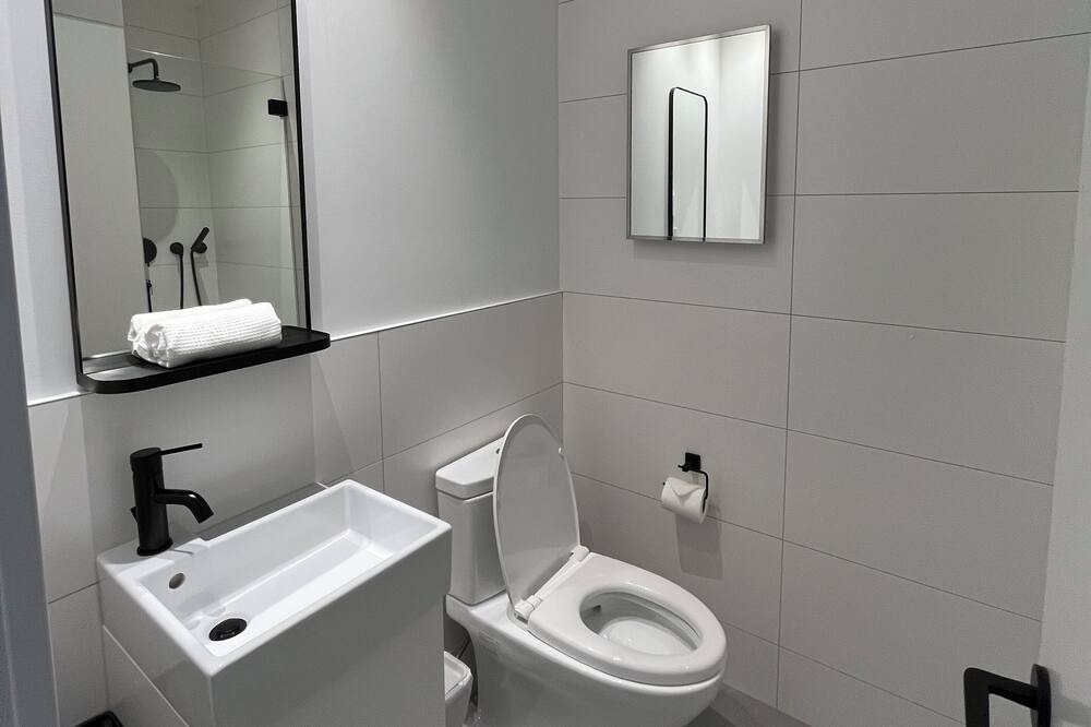 Photo of Bathroom in Whistler Cay Estates