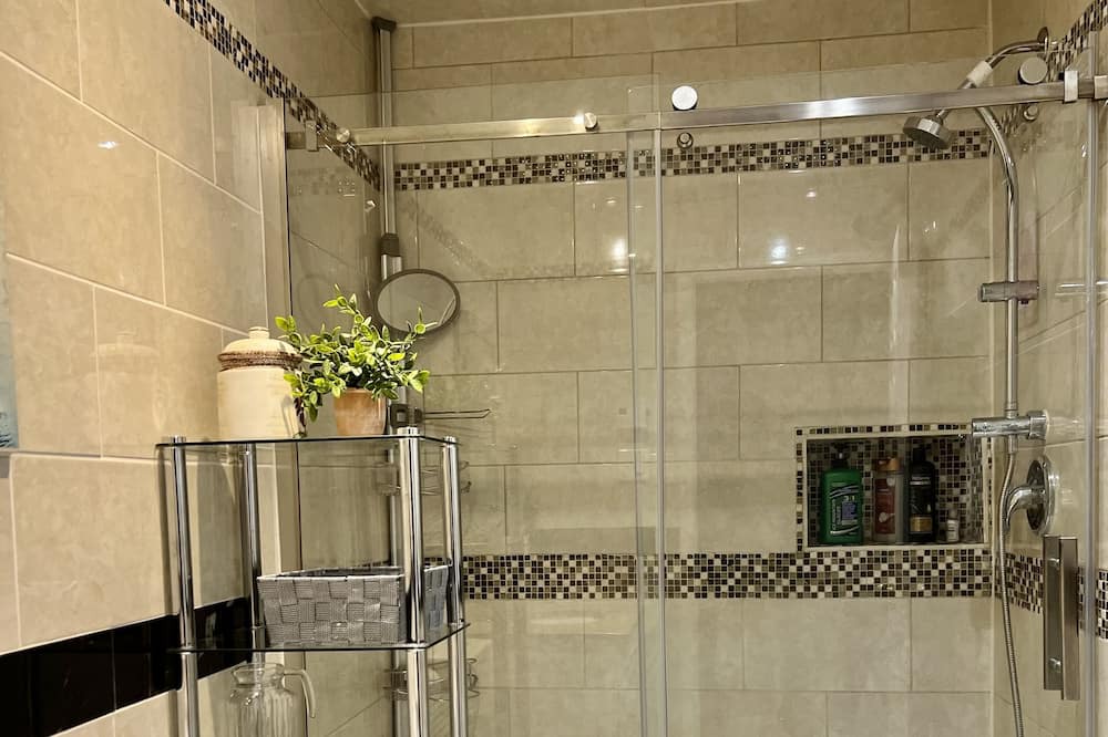Photo of Bathroom in Mirabel
