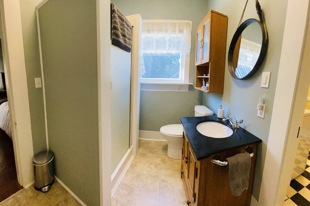 Photo of Bathroom in Courtenay