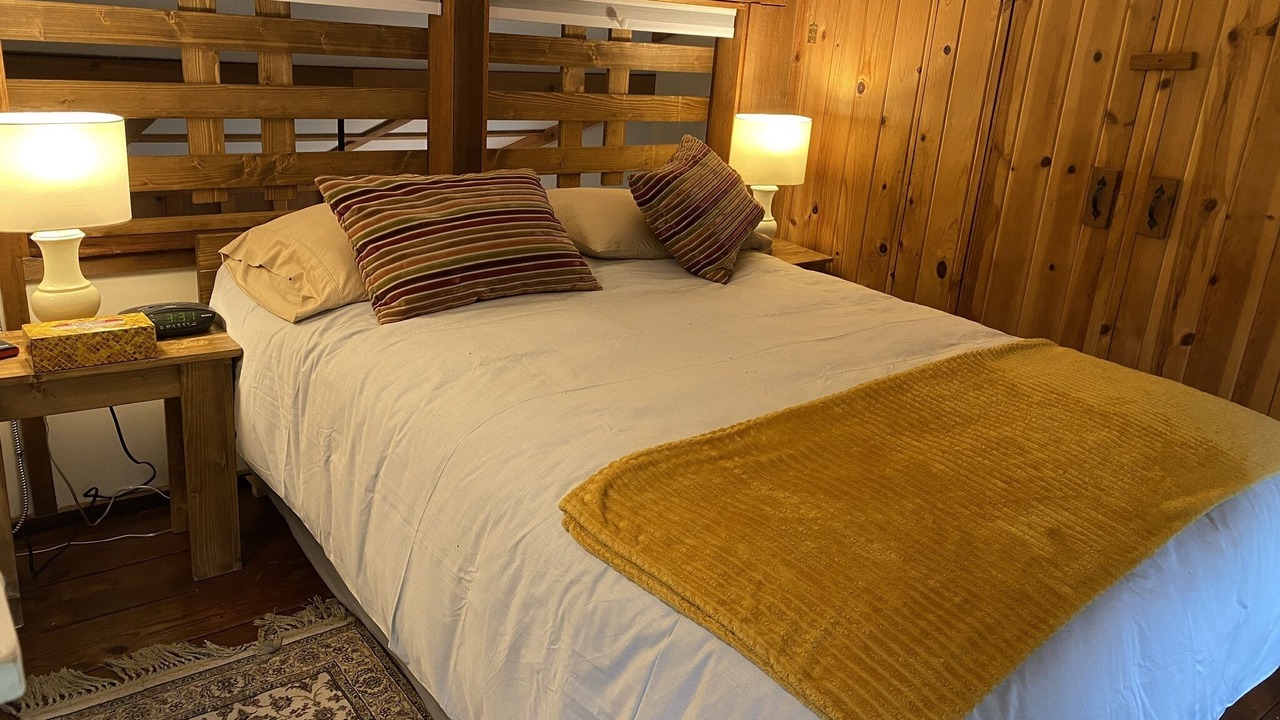 Photo of Bedroom in Courtenay