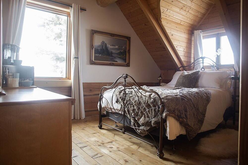 Photo of Bedroom in Sainte-Marie