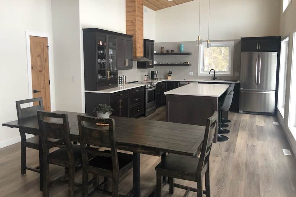 Photo of Kitchen in Wasagaming