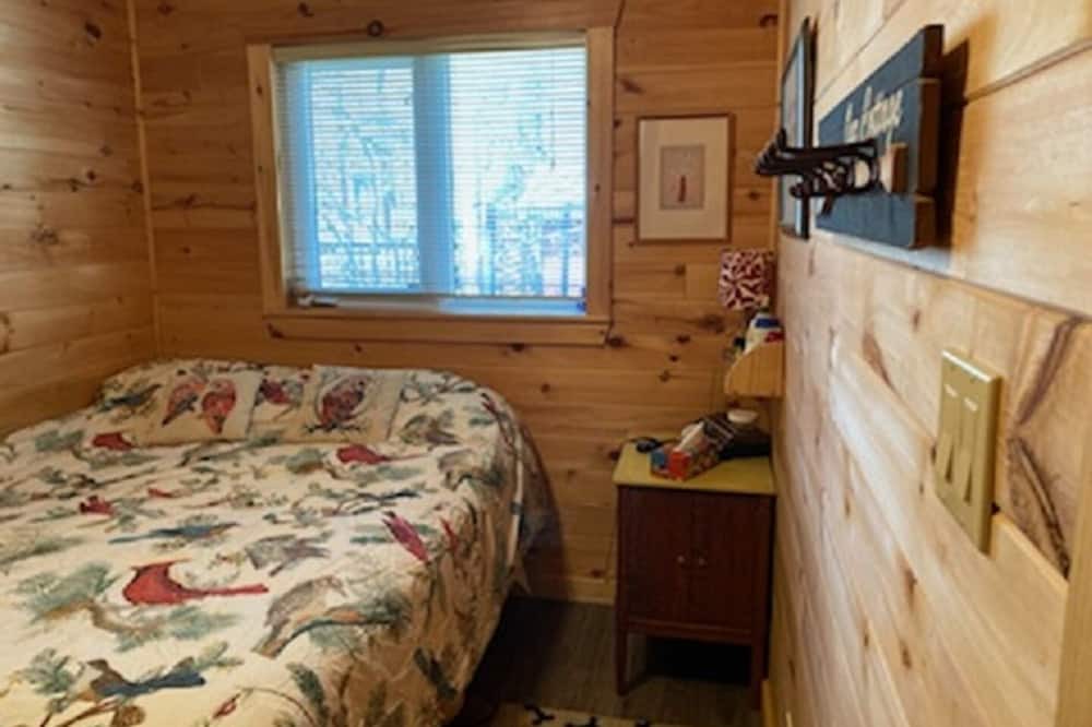 Photo of Bedroom in Grand Beach