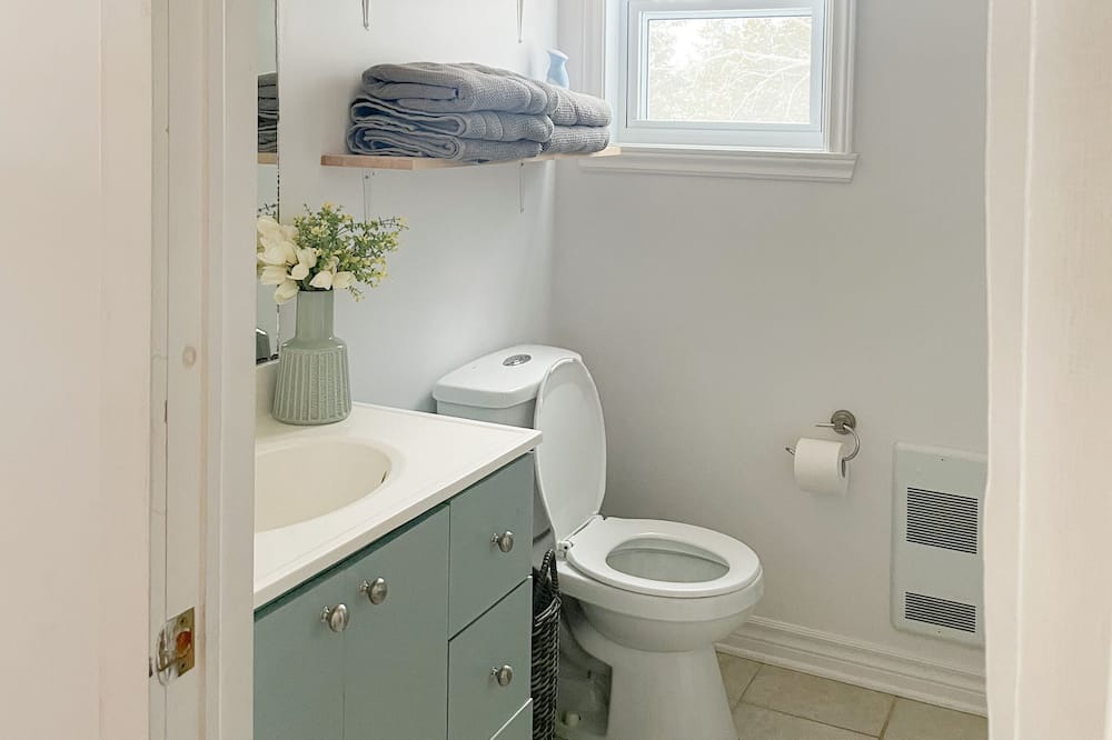 Photo of Bathroom in Saint-Aime-du-Lac-des-Iles