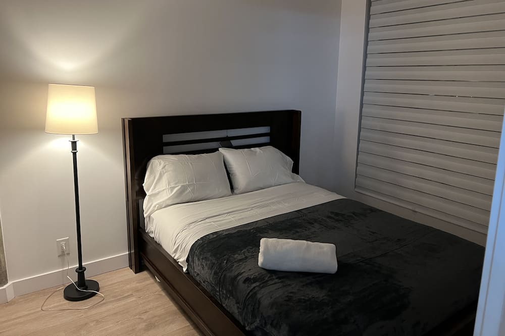 Photo of Bedroom in Pointe Claire