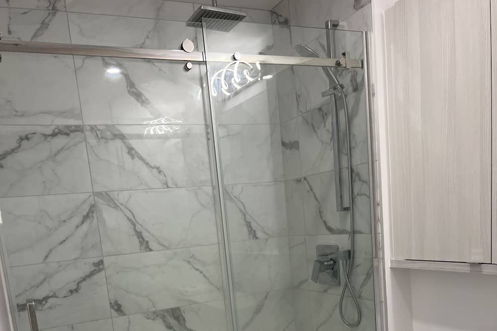 Photo of Bathroom in Pointe Claire