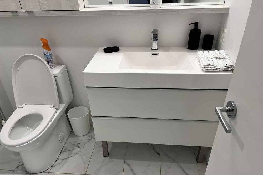 Photo of Bathroom in Pointe Claire