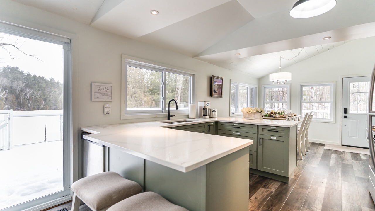 Photo of Kitchen in Marmora and Lake