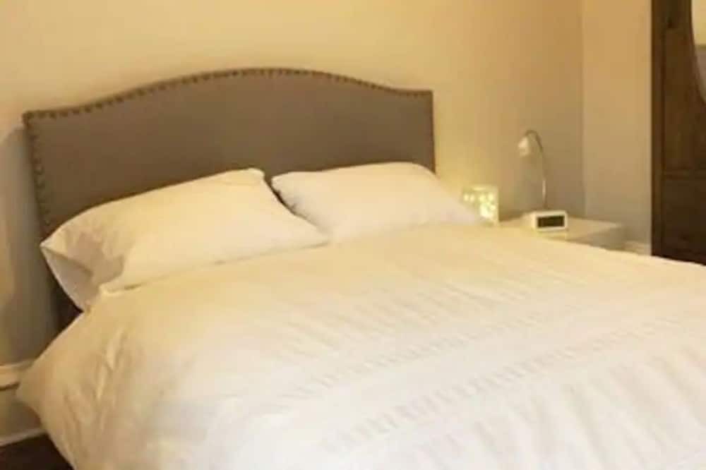 Photo of Bedroom in North End