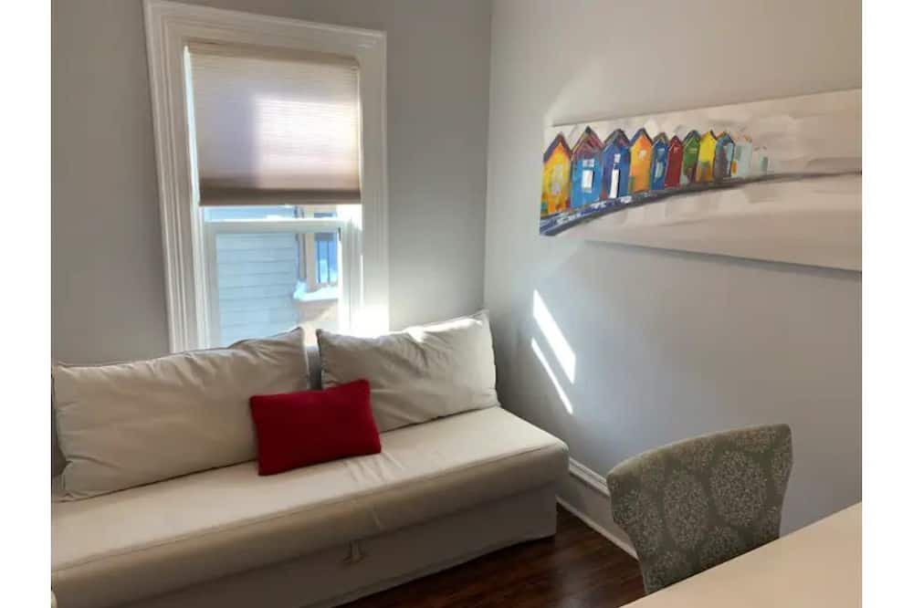 Photo of Livingroom in North End