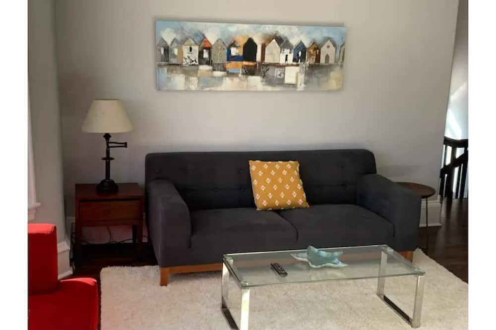 Photo of Livingroom in North End