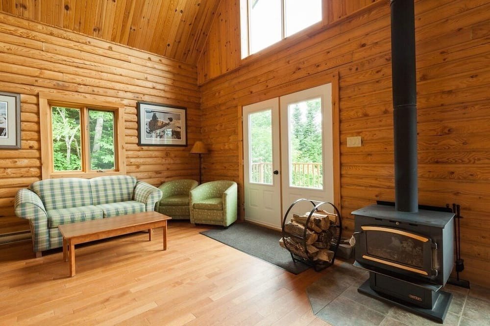 Photo of Livingroom in Saint-Paul-de-Montminy