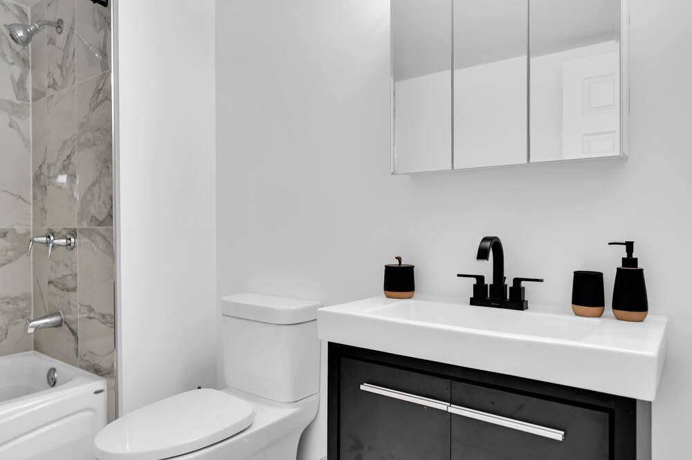 Photo of Bathroom in Downtown Gatineau