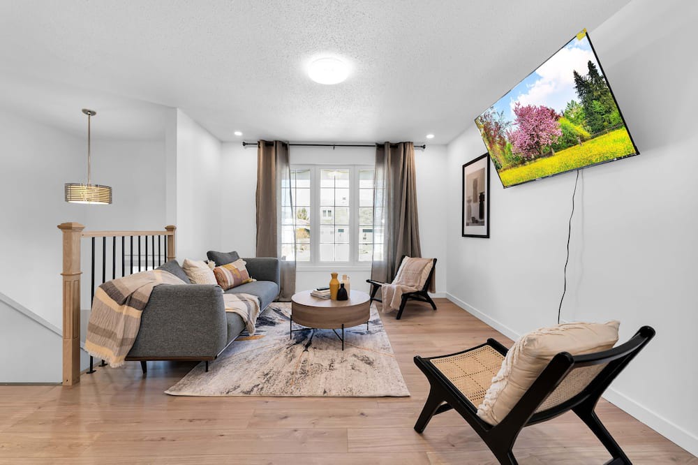 Photo of Livingroom in Downtown Gatineau