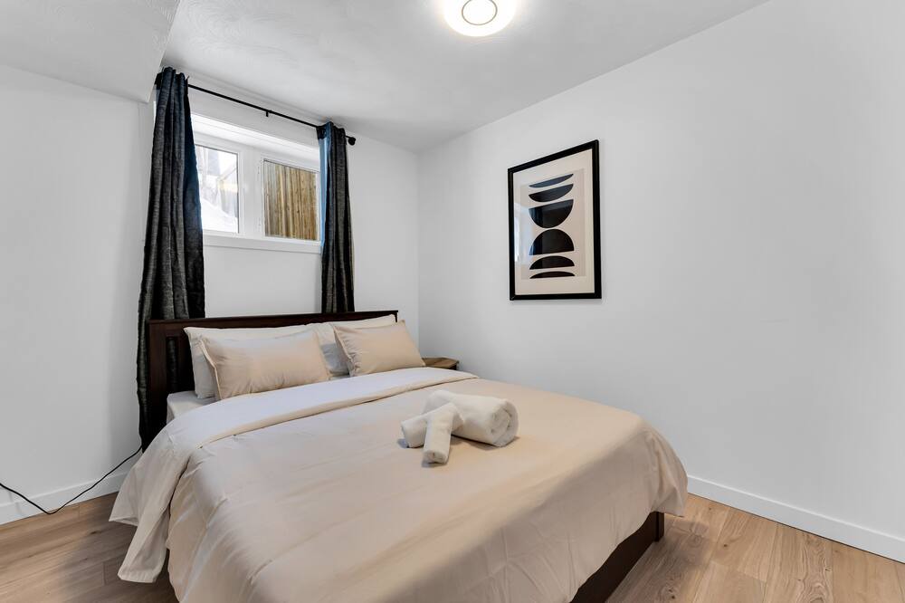 Photo of Bedroom in Downtown Gatineau