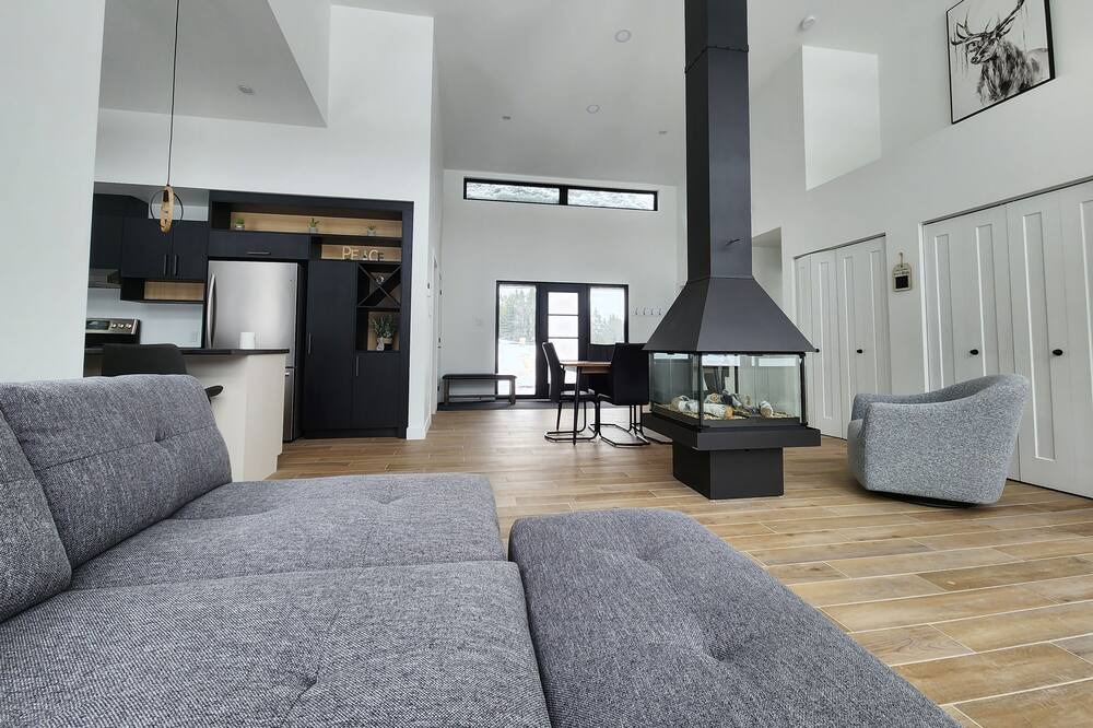 Photo of Livingroom in Weedon