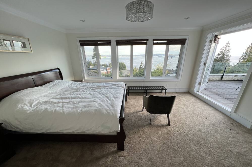 Photo of Bedroom in West Vancouver