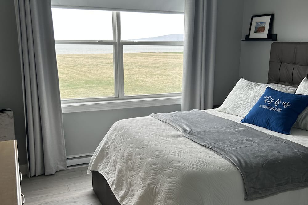 Photo of Bedroom in Economy