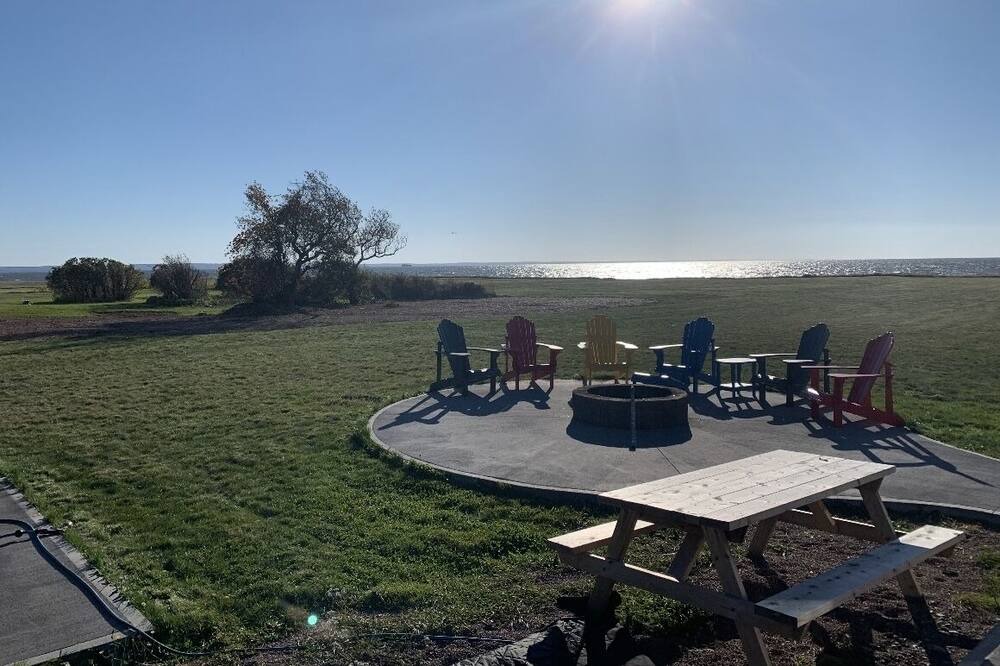 Photo of Outdoor in Economy