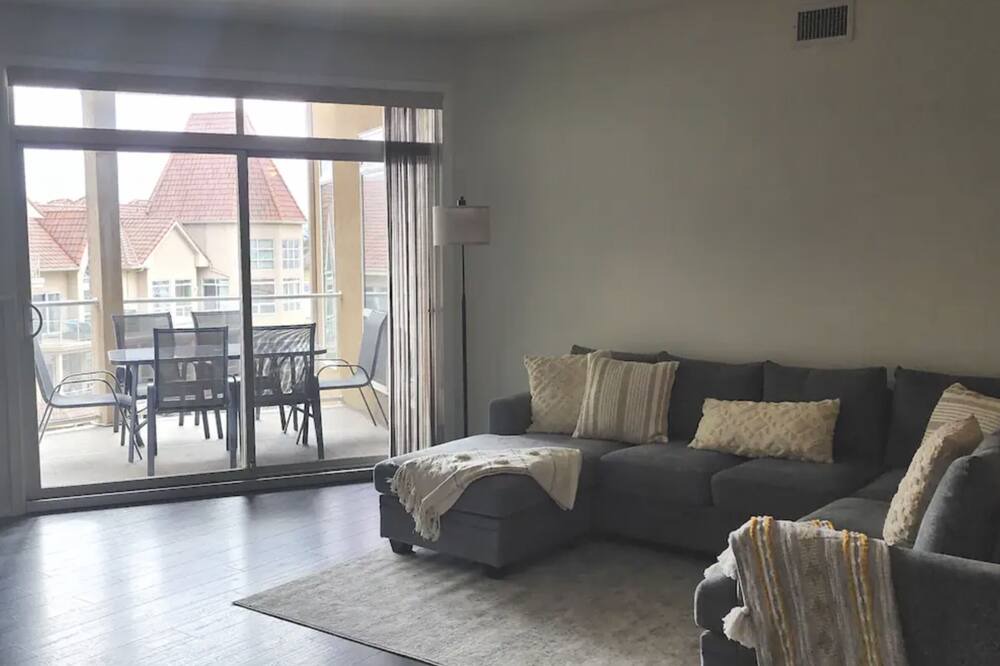 Photo of Livingroom in North End