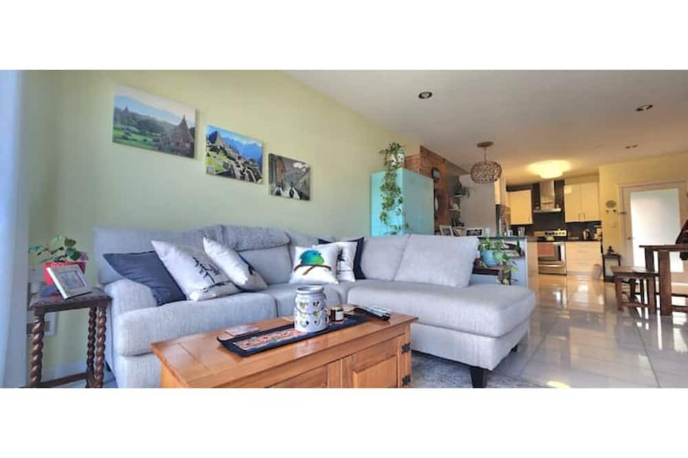 Photo of Livingroom in Regional District of Nanaimo