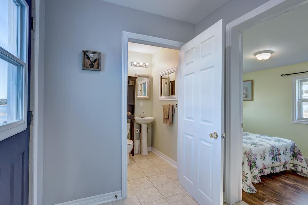 Photo of Bedroom in Sambro