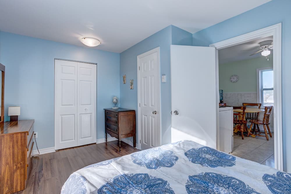 Photo of Bedroom in Sambro