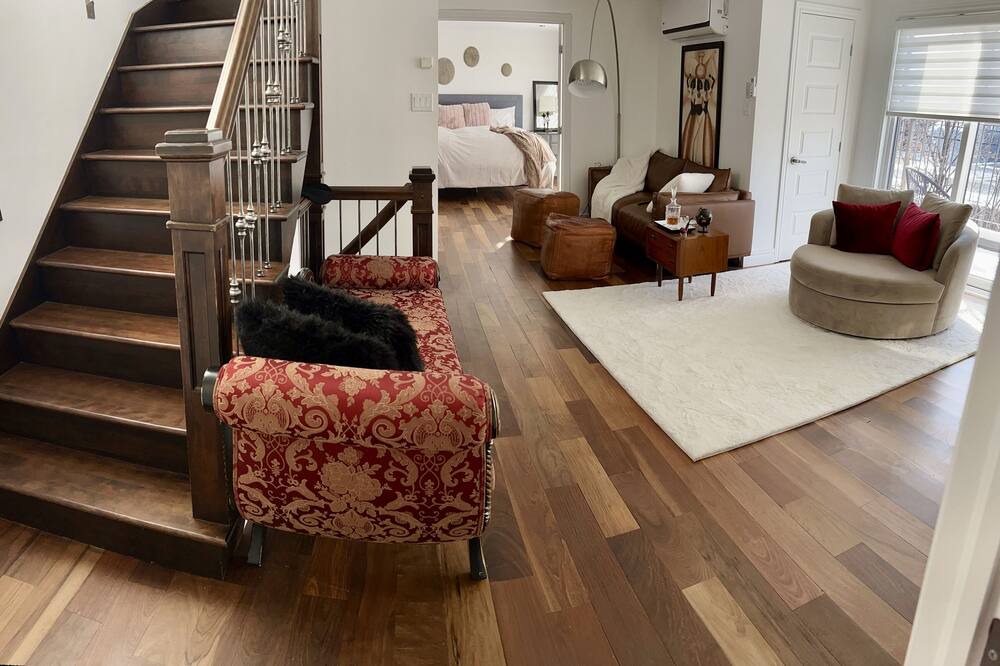 Photo of Livingroom in Boisbriand
