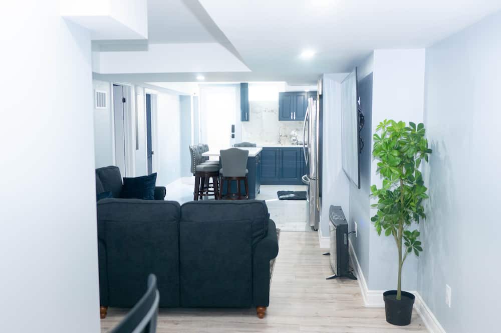 Photo of Livingroom in Brampton