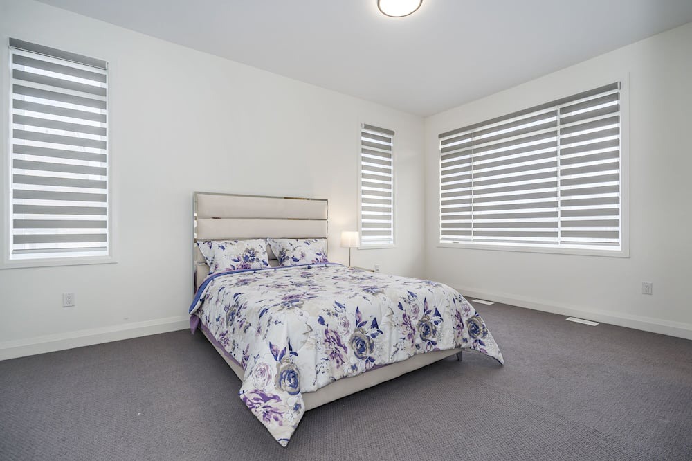 Photo of Bedroom in Bowmanville