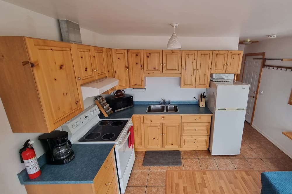 Photo of Kitchen in Atlin