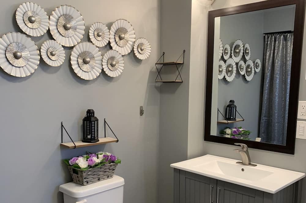 Photo of Bathroom in Owen Sound