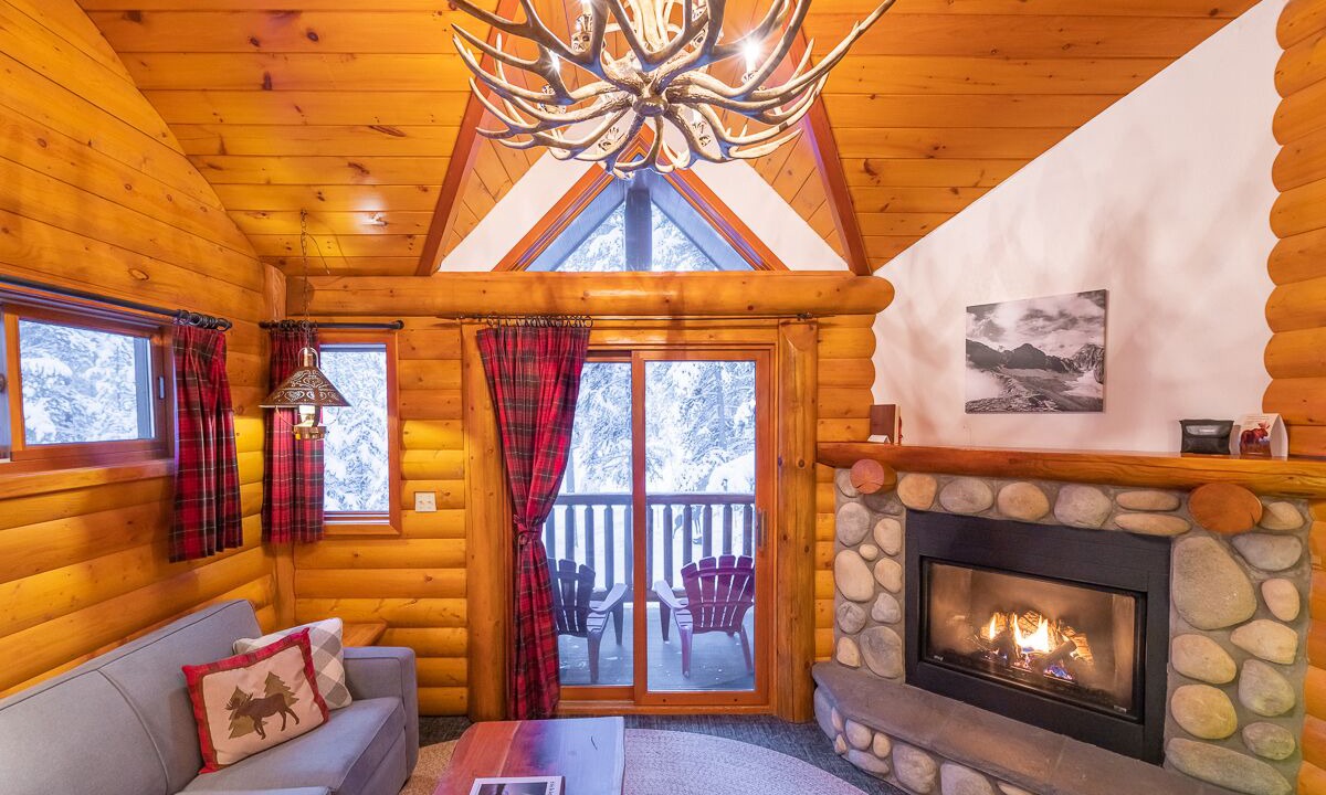 Photo of Livingroom in Lake Louise