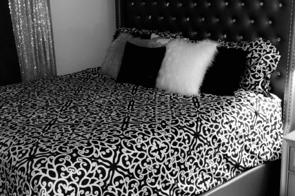 Photo of Bedroom in Saint-Leonard
