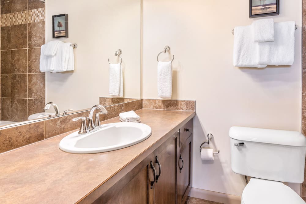 Photo of Bathroom in South Pandosy