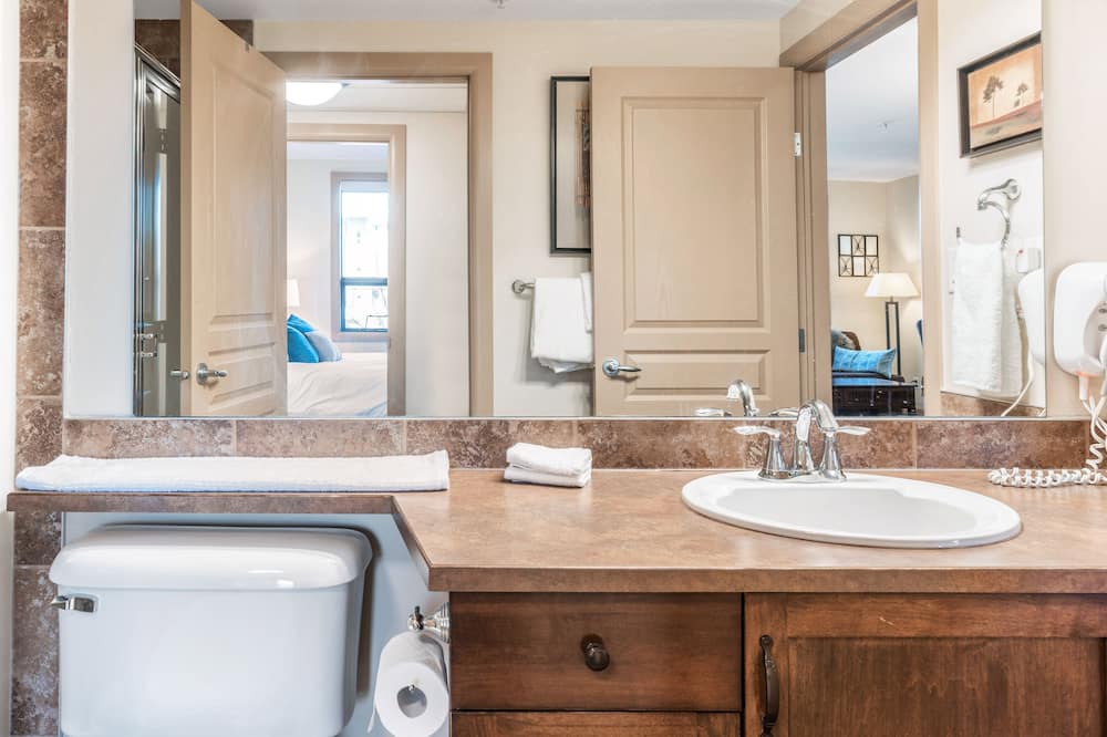 Photo of Bathroom in South Pandosy