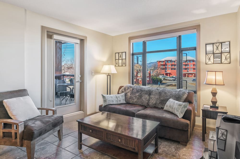 Photo of Livingroom in South Pandosy