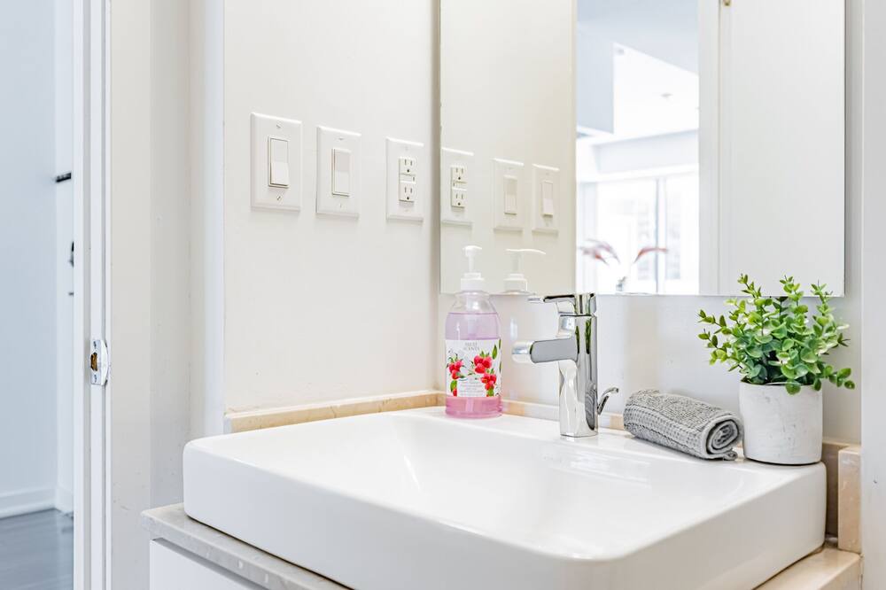 Photo of Bathroom in Quidi Vidi